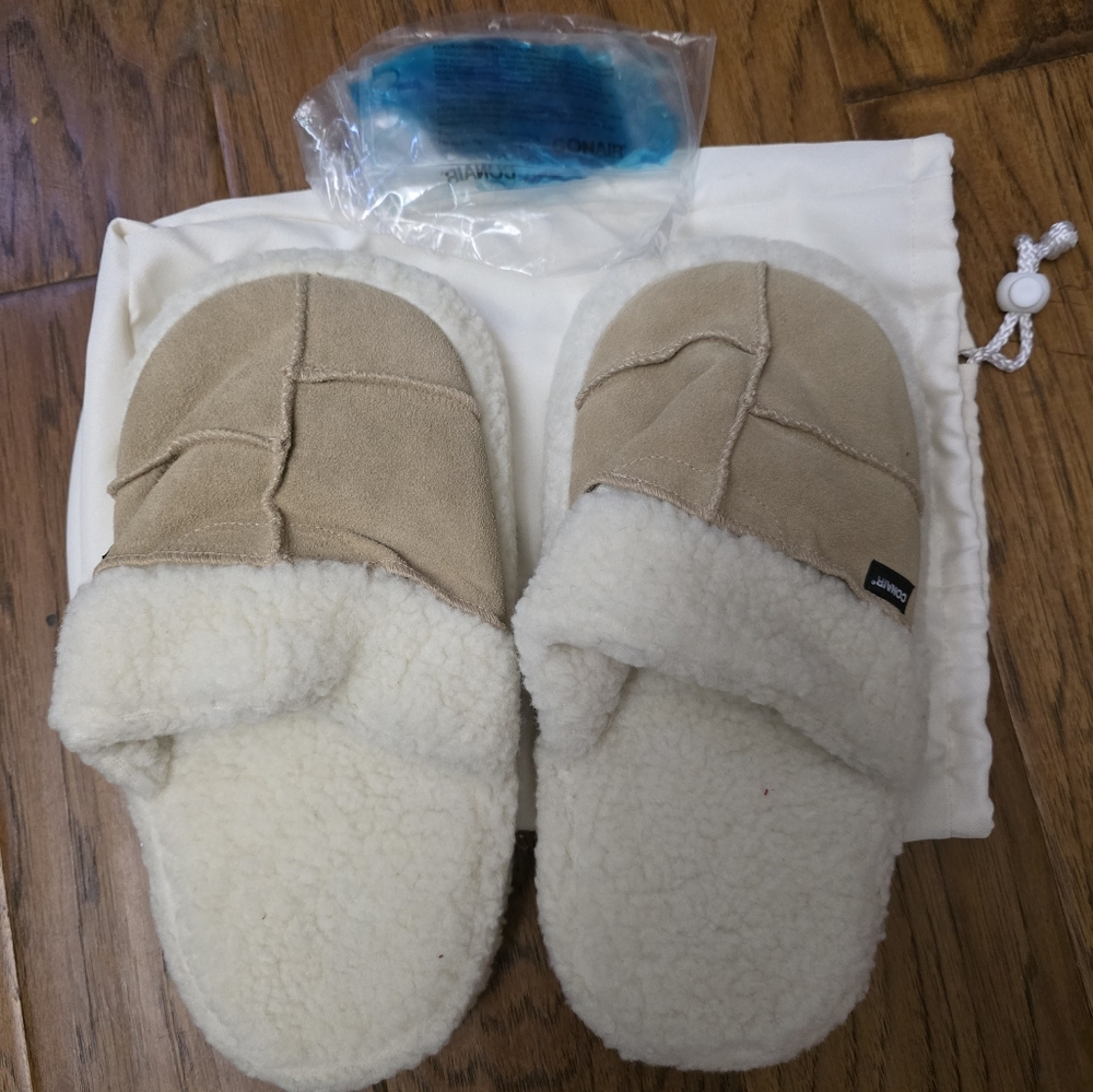 Conair Foot Vibes Massaging Cozy Tan and Cream Slippers
